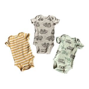 #035,Simple Joys by Carters bundle of 3 bodysuits, size 0-3 mo
